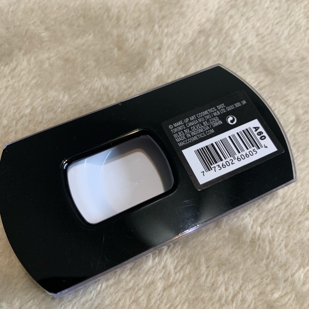 Mac Cosmetics True or False Lashes 87 Maximalist Lash BNIB - Picture 9 of 10